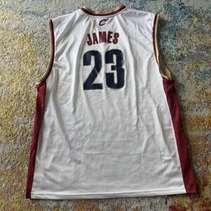 LeBron James Cleveland Cavaliers Reebok Jersey 2XL Vintage NBA White 23